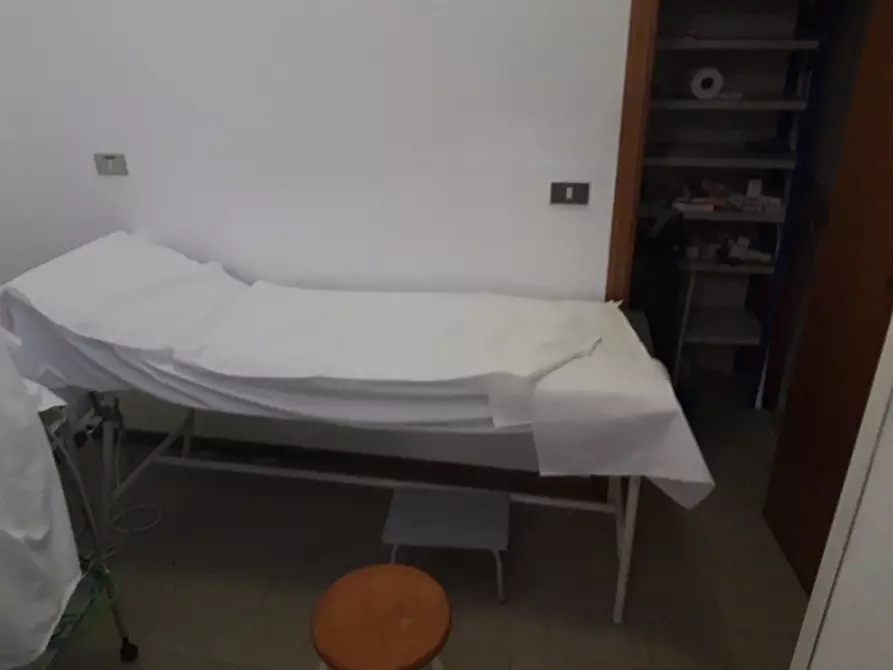 Immagine 8 di Ufficio in vendita  in Corso Matteotti a Montecatini Terme