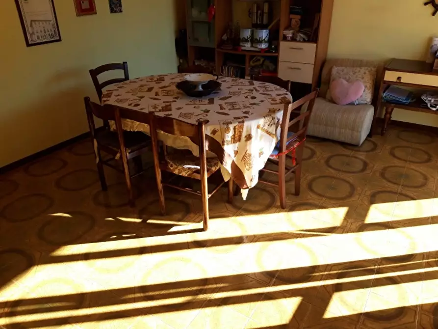 Immagine 10 di Appartamento in vendita  in Via Lucchese a Uzzano