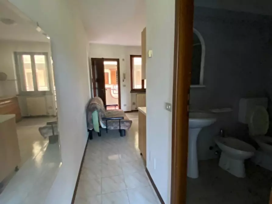 Immagine 6 di Appartamento in vendita  in Via Belvedere a Massa E Cozzile