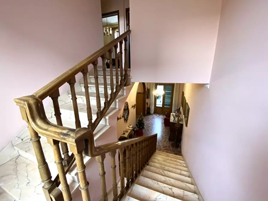 Immagine 21 di Villa in vendita  in Via Giovanni Pascoli a Montecatini Terme