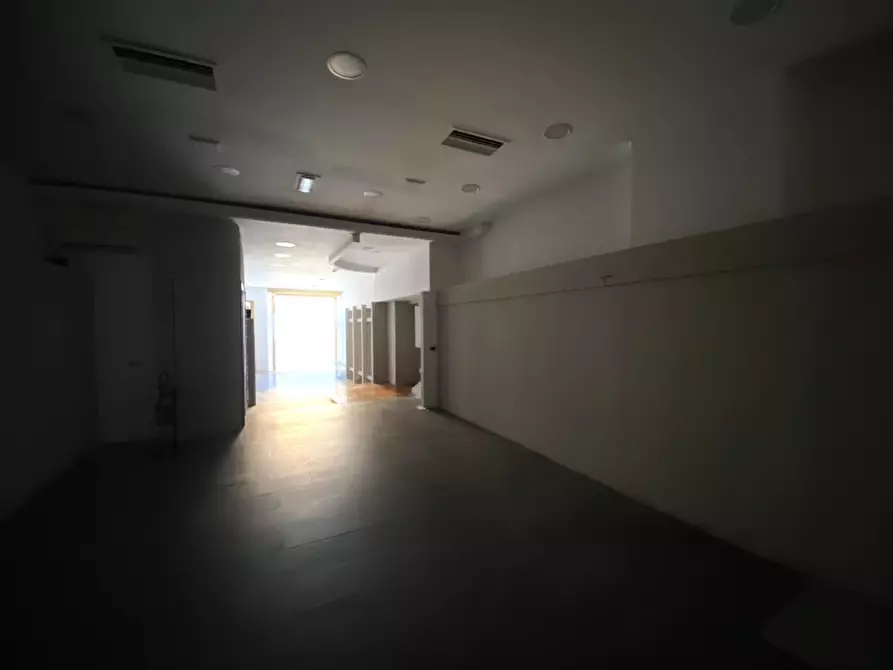 Immagine 1 di Locale commerciale in affitto  in Corso Matteotti a Montecatini Terme