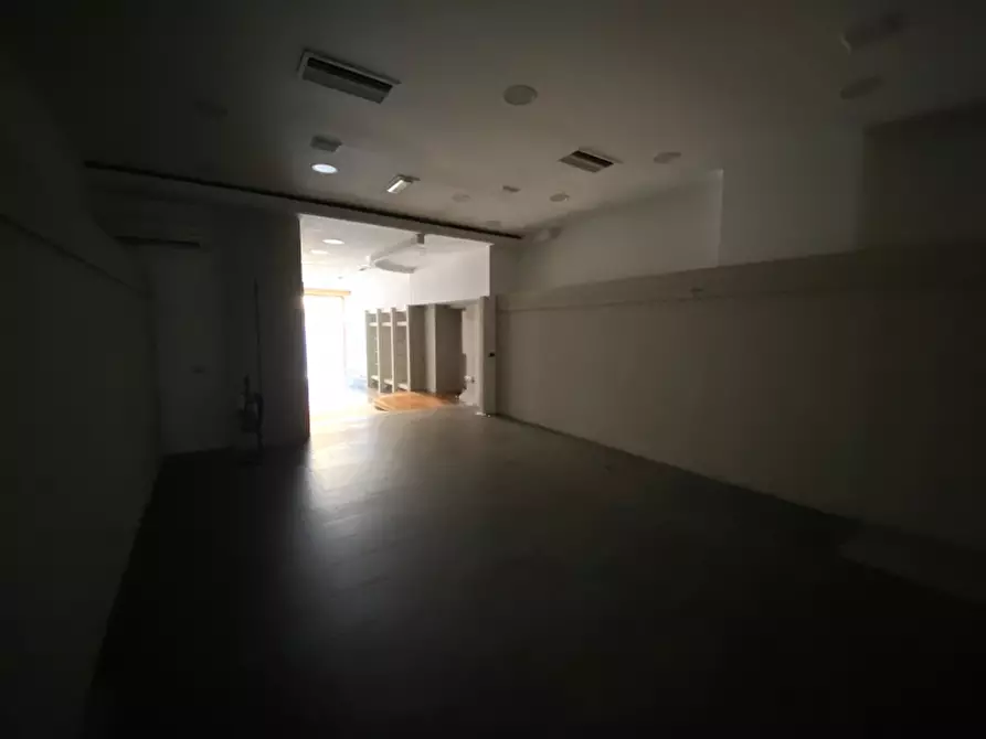 Immagine 4 di Locale commerciale in affitto  in Corso Matteotti a Montecatini Terme