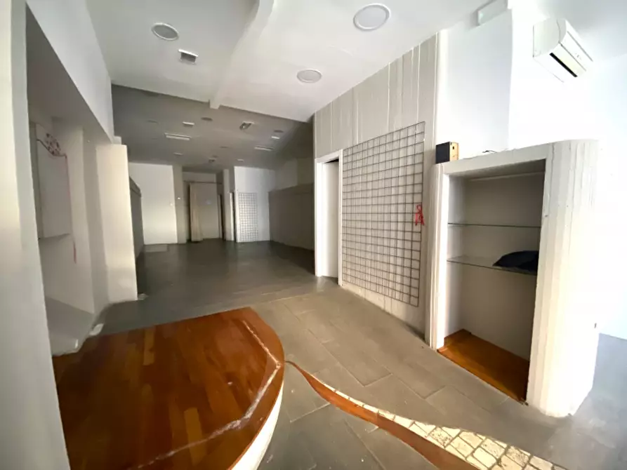 Immagine 7 di Locale commerciale in affitto  in Corso Matteotti a Montecatini Terme