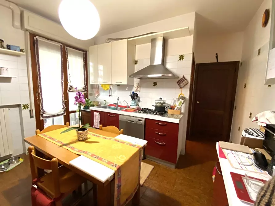 Immagine 21 di Appartamento in vendita  in Via Papa Giovanni XXIII a Montecatini Terme