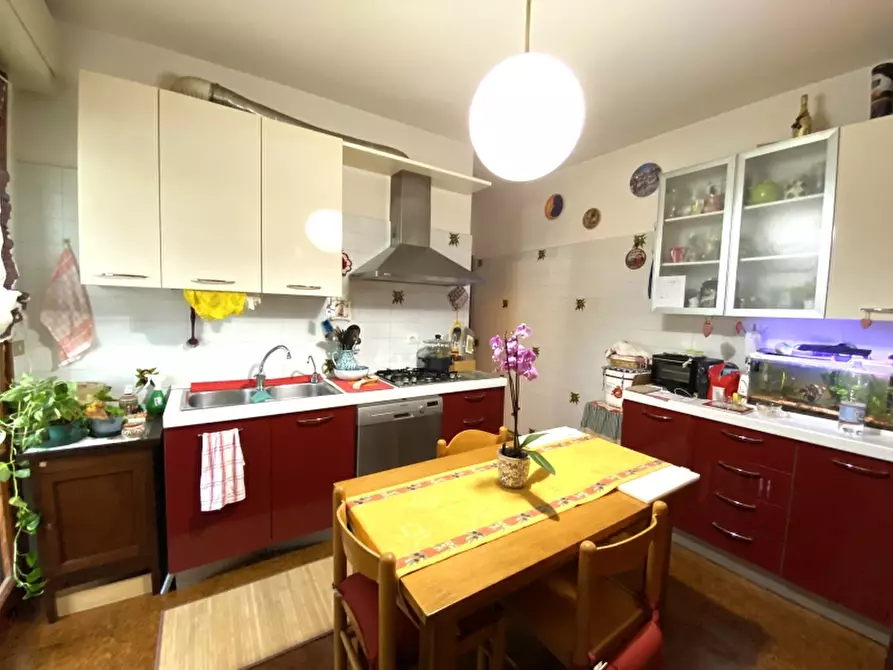 Immagine 23 di Appartamento in vendita  in Via Papa Giovanni XXIII a Montecatini Terme