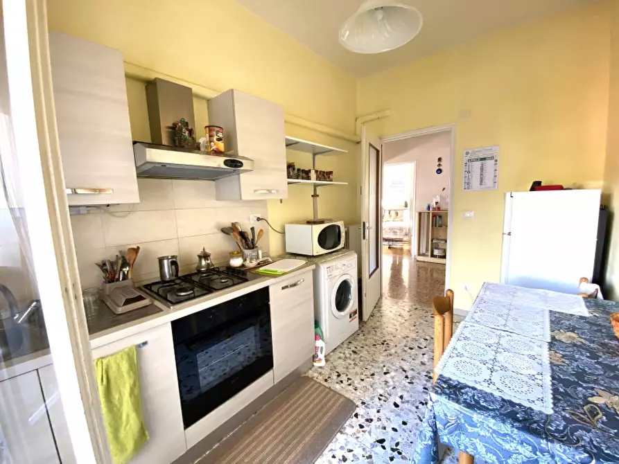 Immagine 5 di Appartamento in vendita  in Via della Libertà a Montecatini Terme