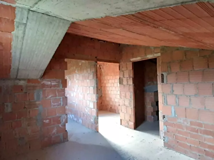 Immagine 3 di Villa in vendita  in Viale Matteotti a Larciano