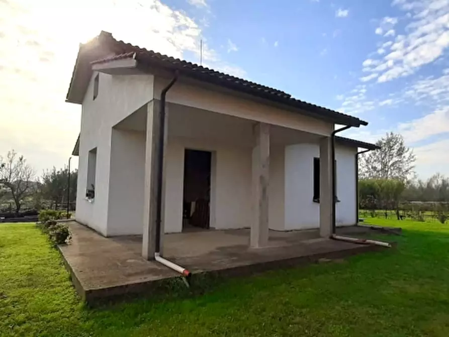 Immagine 5 di Villa in vendita  in Viale Matteotti a Larciano