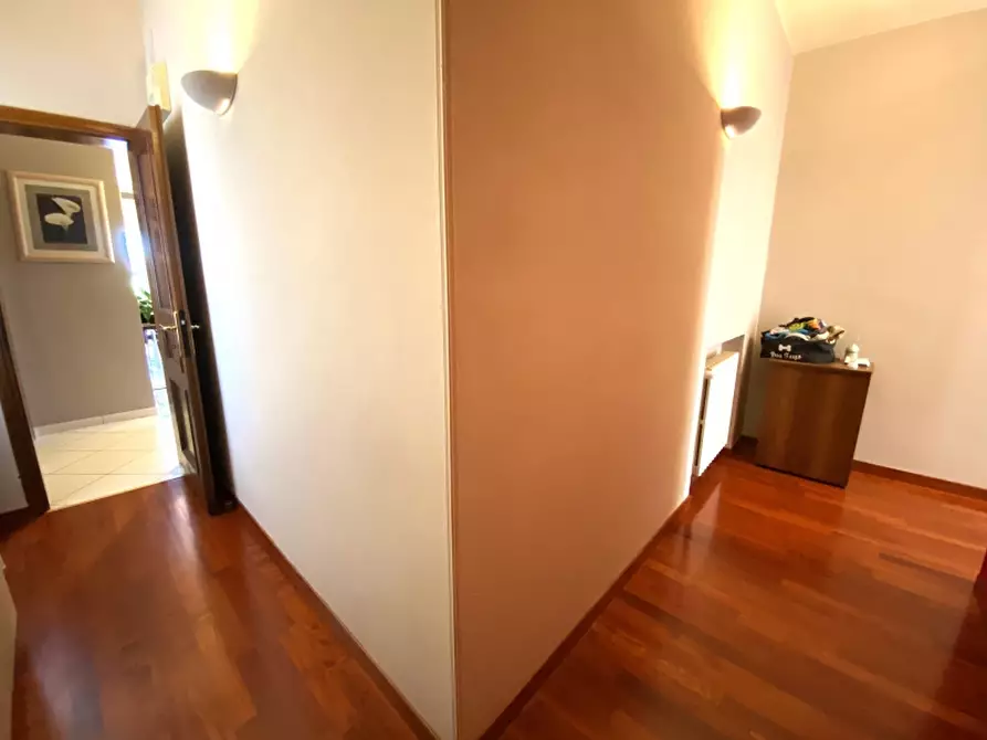 Immagine 9 di Appartamento in vendita  in Via Monteverdi a Montecatini Terme