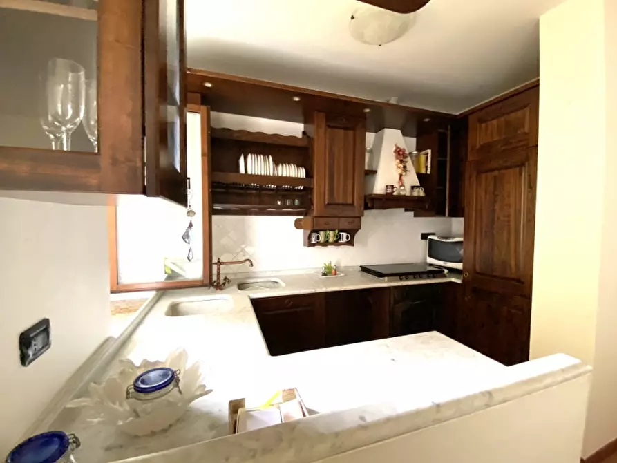 Immagine 1 di Appartamento in vendita  in Via Francesca Vecchia a Uzzano