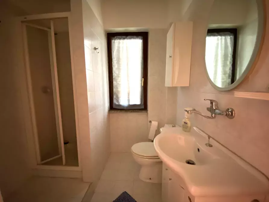 Immagine 20 di Appartamento in vendita  in Via Francesca Vecchia a Uzzano