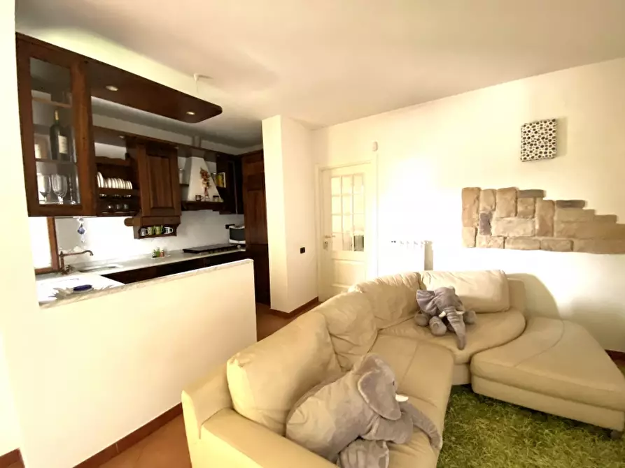 Immagine 4 di Appartamento in vendita  in Via Francesca Vecchia a Uzzano