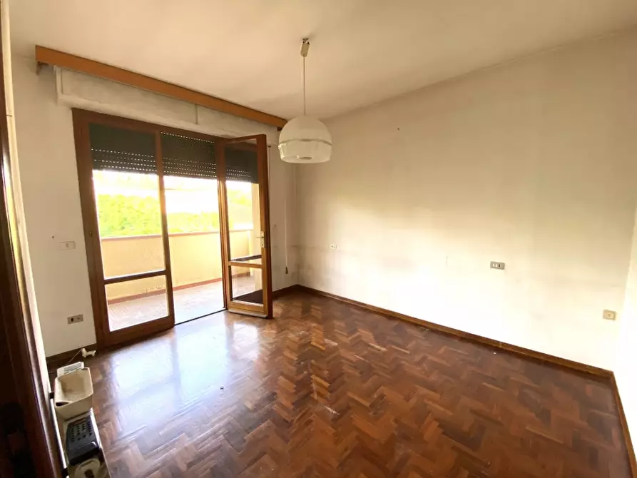 Immagine 14 di Appartamento in vendita  in Via Baccelli a Montecatini Terme