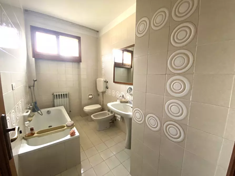 Immagine 8 di Appartamento in vendita  in Via Baccelli a Montecatini Terme