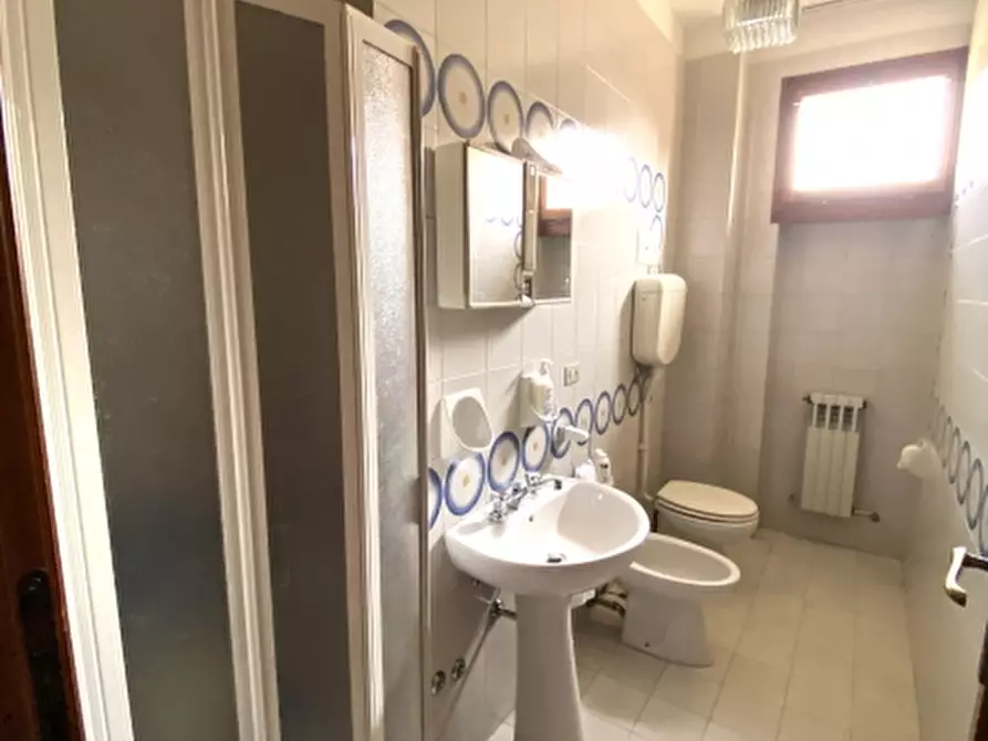 Immagine 10 di Appartamento in vendita  in Via Baccelli a Montecatini Terme