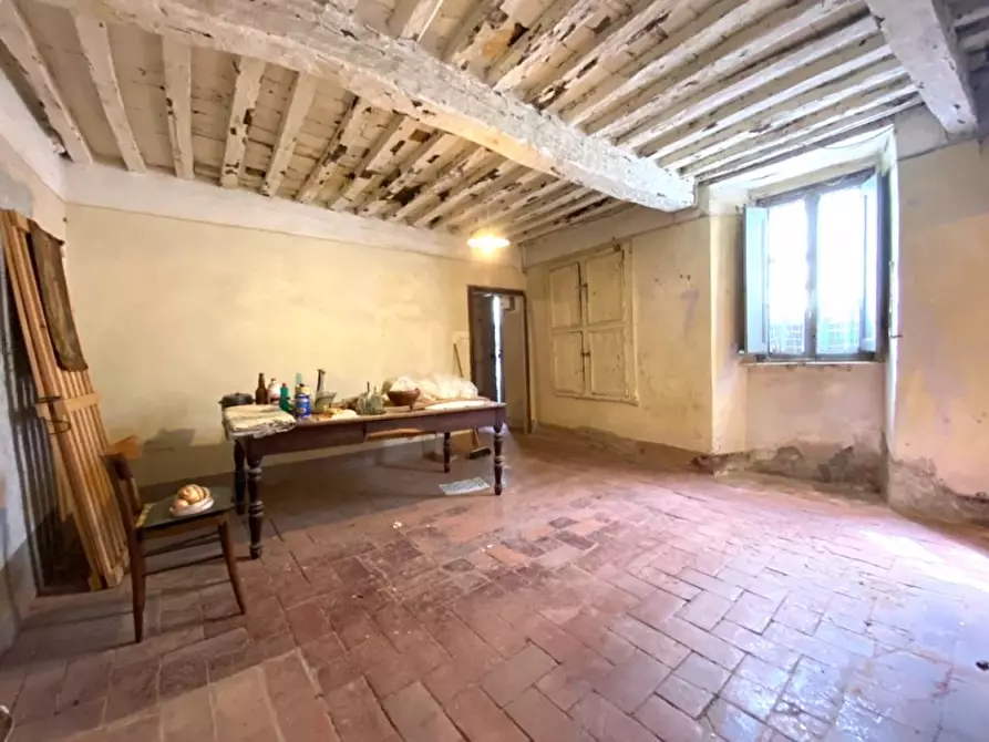 Immagine 13 di Appartamento in vendita  in Via Pasquini a Massa E Cozzile