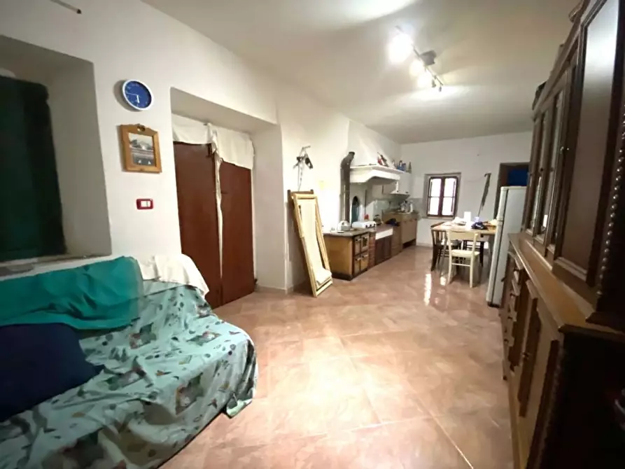 Immagine 9 di Appartamento in vendita  in Via Pasquini a Massa E Cozzile