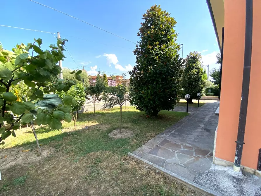 Immagine 28 di Villa in vendita  in Via Tripoli a Montecatini Terme