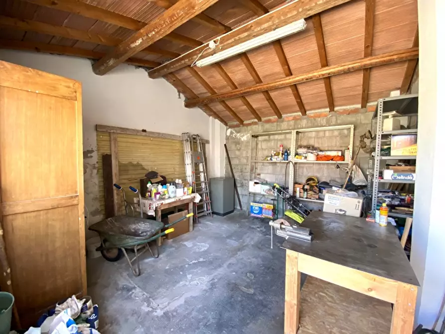 Immagine 30 di Villa in vendita  in Via Tripoli a Montecatini Terme