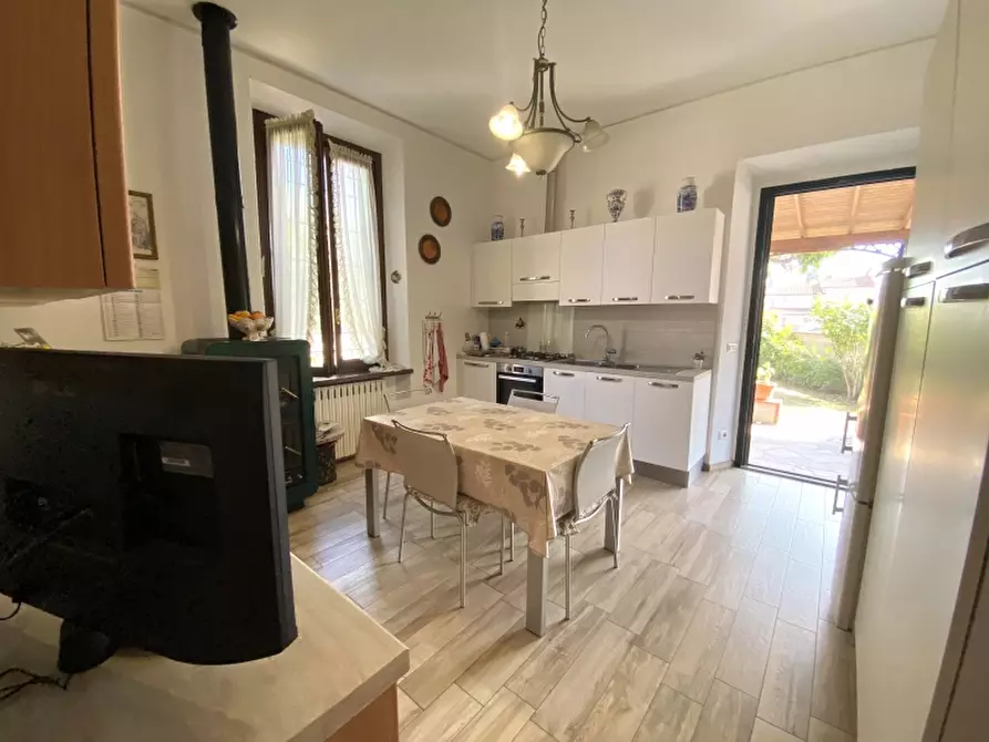 Immagine 10 di Villa in vendita  in Via Tripoli a Montecatini Terme