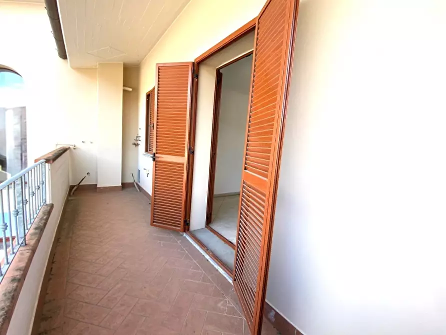 Immagine 10 di Appartamento in vendita  in Via Parri a Uzzano