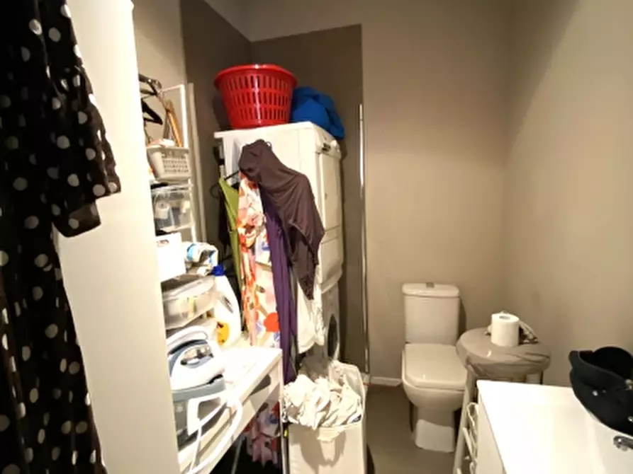 Immagine 27 di Appartamento in vendita  in Viale Amendola a Montecatini Terme