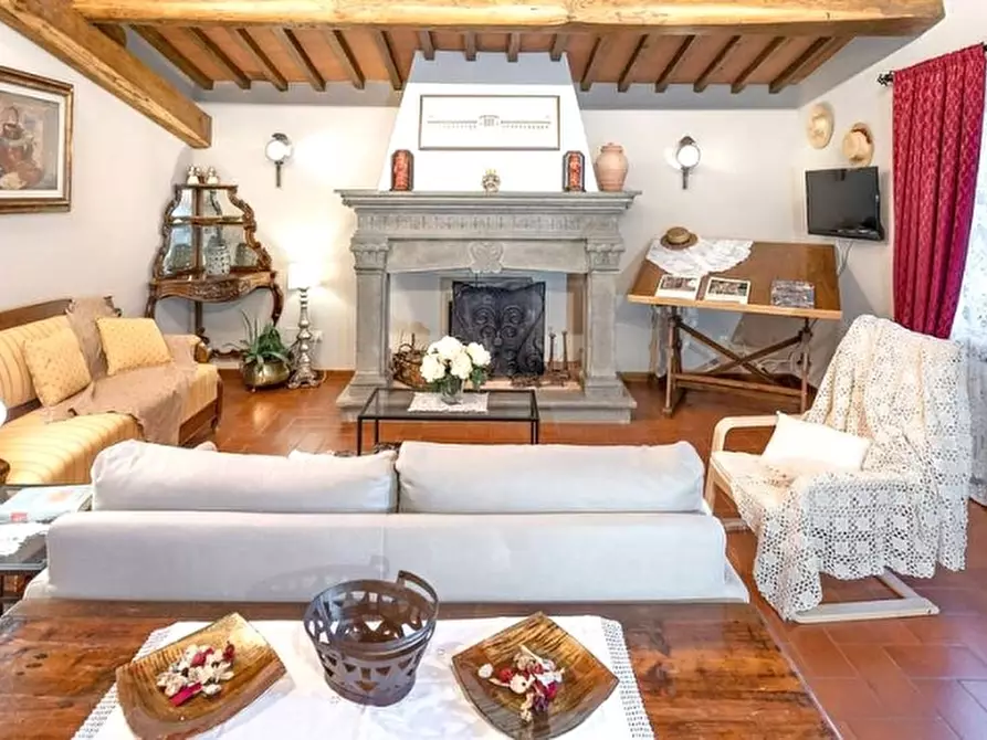 Immagine 3 di Villa in vendita  in Via Marlianese a Montecatini Terme