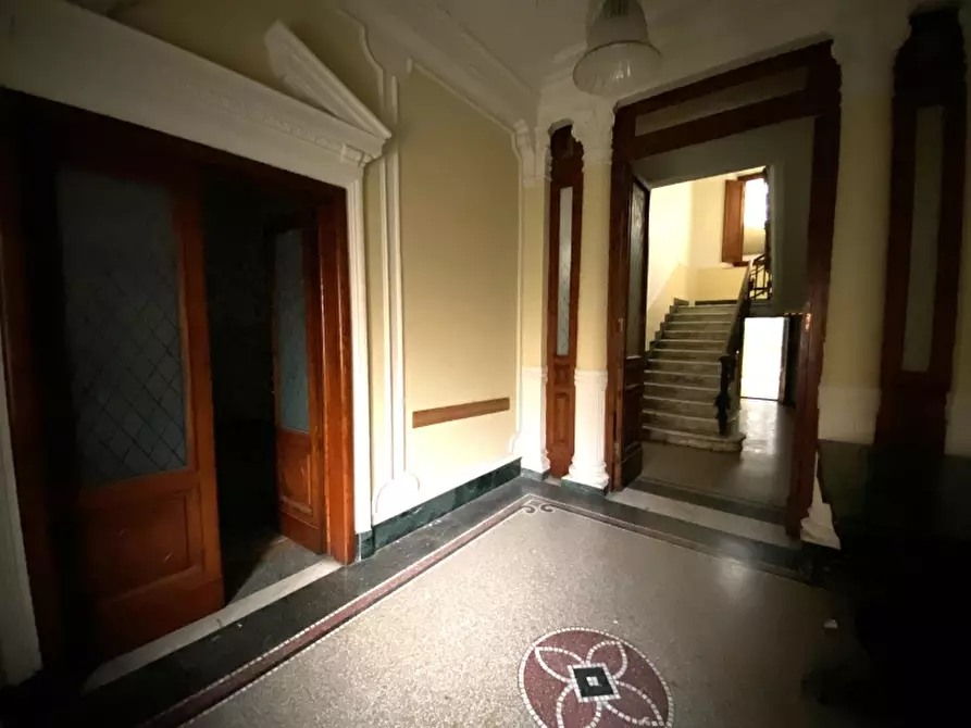 Immagine 2 di Villa in vendita  in Piazza del Popolo a Montecatini Terme