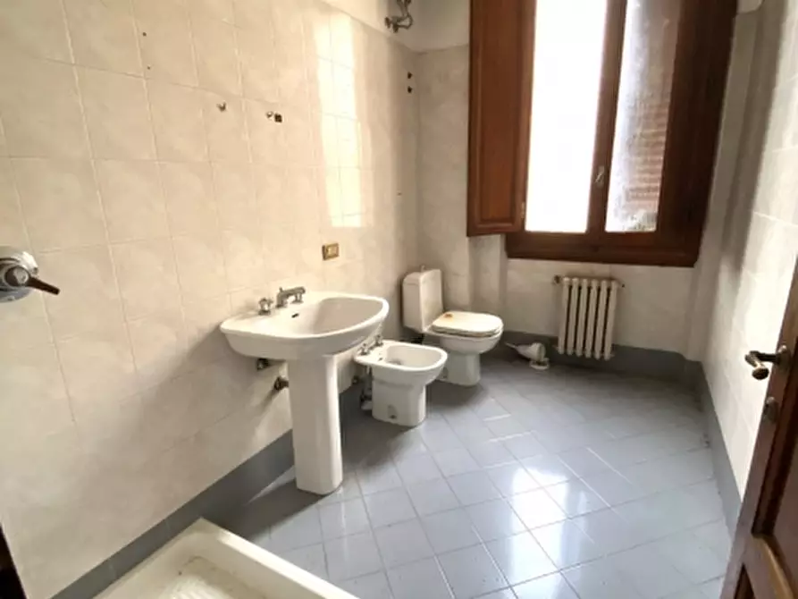 Immagine 19 di Villa in vendita  in Piazza del Popolo a Montecatini Terme