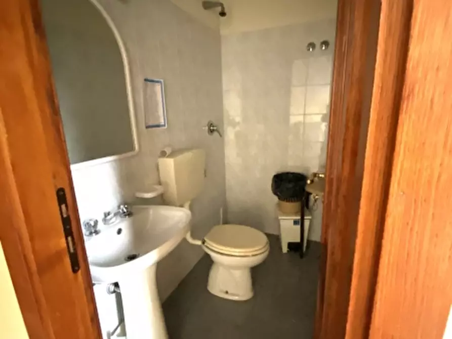 Immagine 10 di Villa in vendita  in Piazza del Popolo a Montecatini Terme