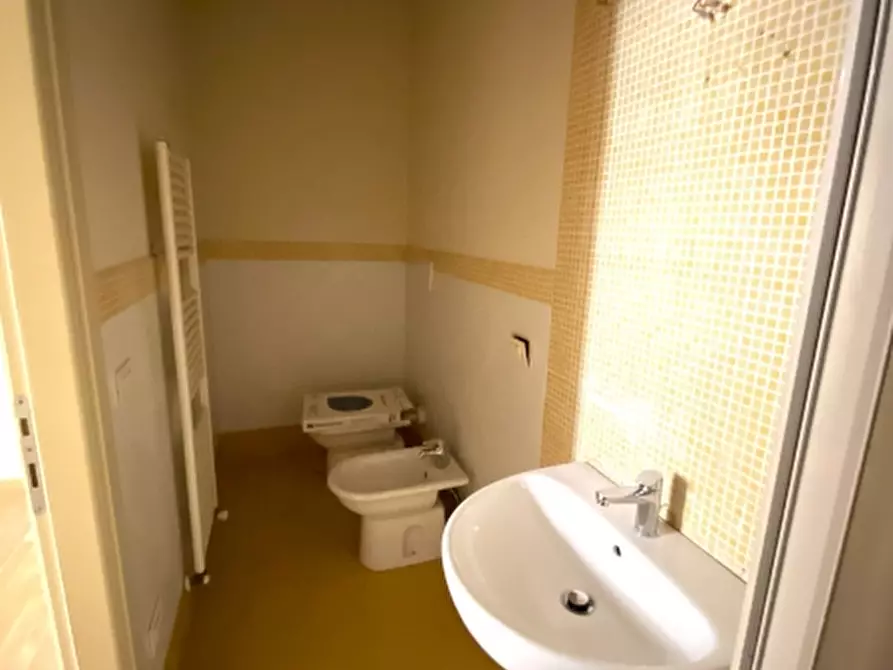 Immagine 15 di Appartamento in vendita  in Corso Roma 53 a Montecatini Terme