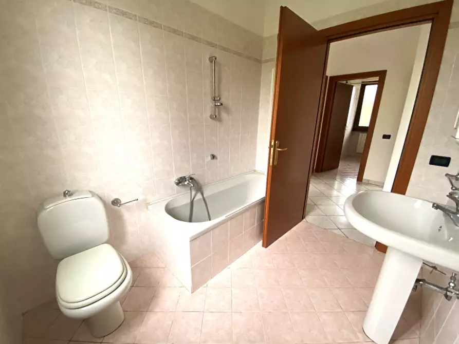 Immagine 19 di Appartamento in vendita  in Via Calamandrei a Pieve A Nievole