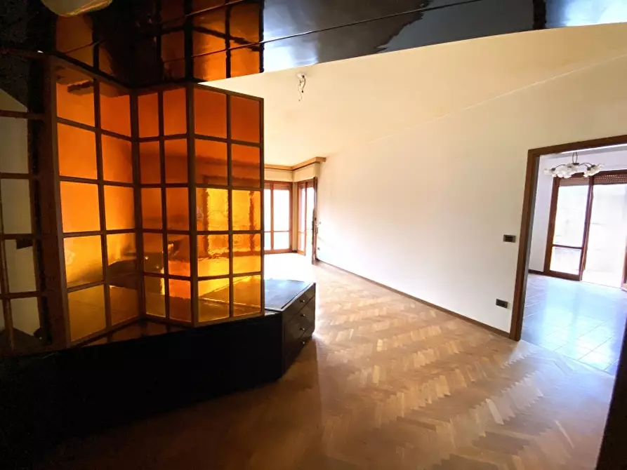 Immagine 1 di Appartamento in vendita  in Via Niccolò Paganini a Montecatini Terme