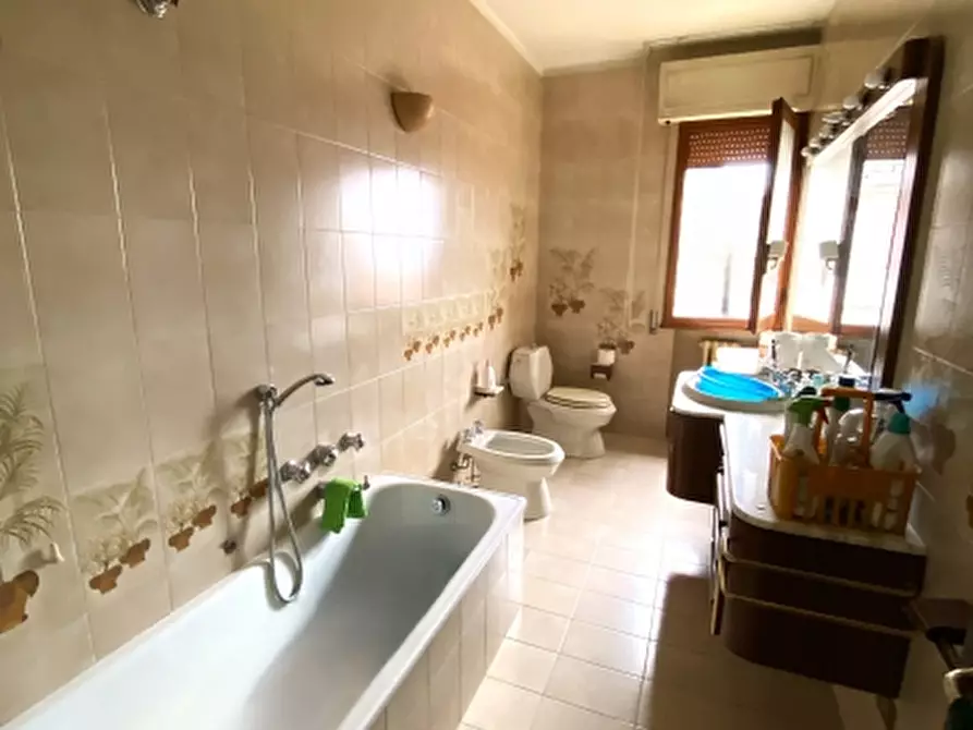 Immagine 16 di Appartamento in vendita  in Via Niccolò Paganini a Montecatini Terme