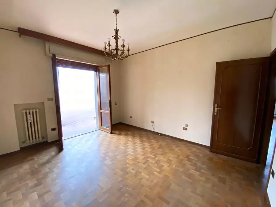 Immagine 17 di Appartamento in vendita  in Via Niccolò Paganini a Montecatini Terme