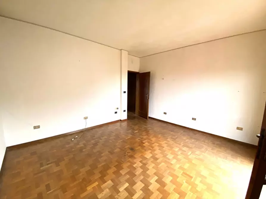 Immagine 19 di Appartamento in vendita  in Via Niccolò Paganini a Montecatini Terme