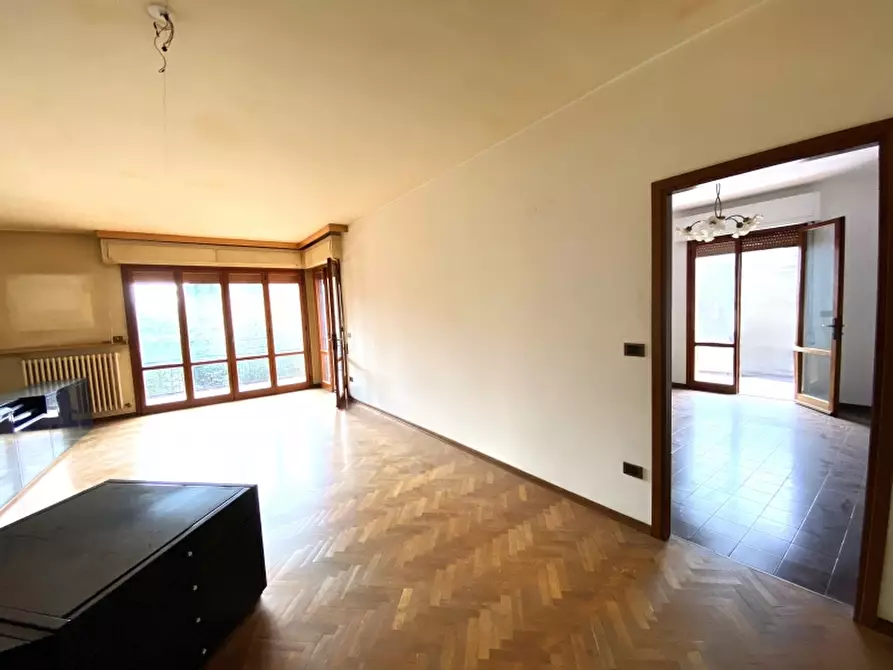 Immagine 3 di Appartamento in vendita  in Via Niccolò Paganini a Montecatini Terme