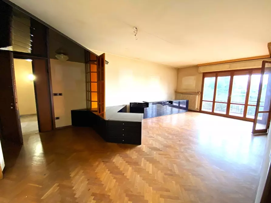 Immagine 7 di Appartamento in vendita  in Via Niccolò Paganini a Montecatini Terme