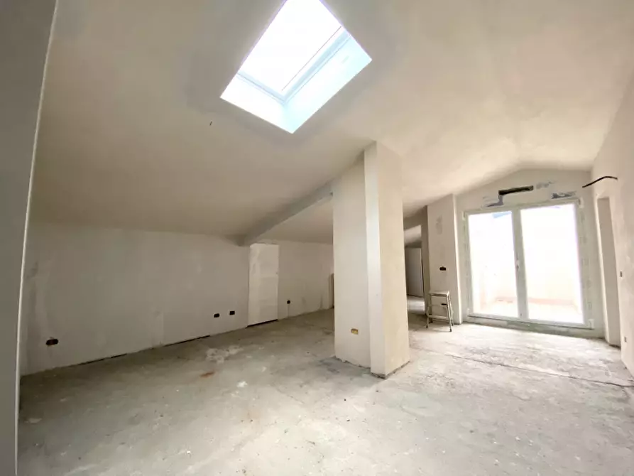 Immagine 5 di Appartamento in vendita  in Corso Matteotti a Montecatini Terme