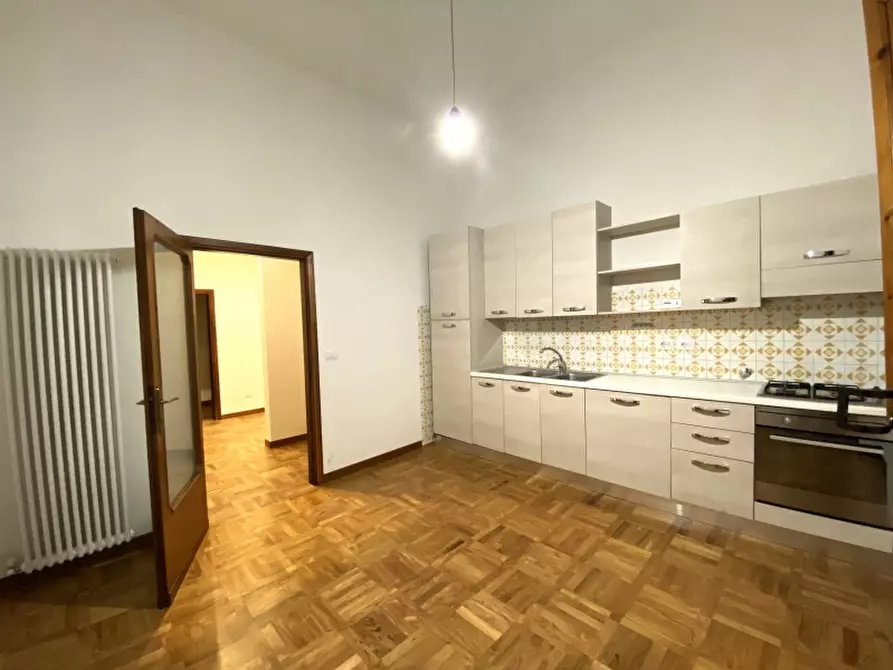 Immagine 8 di Appartamento in vendita  in Corso Matteotti a Montecatini Terme