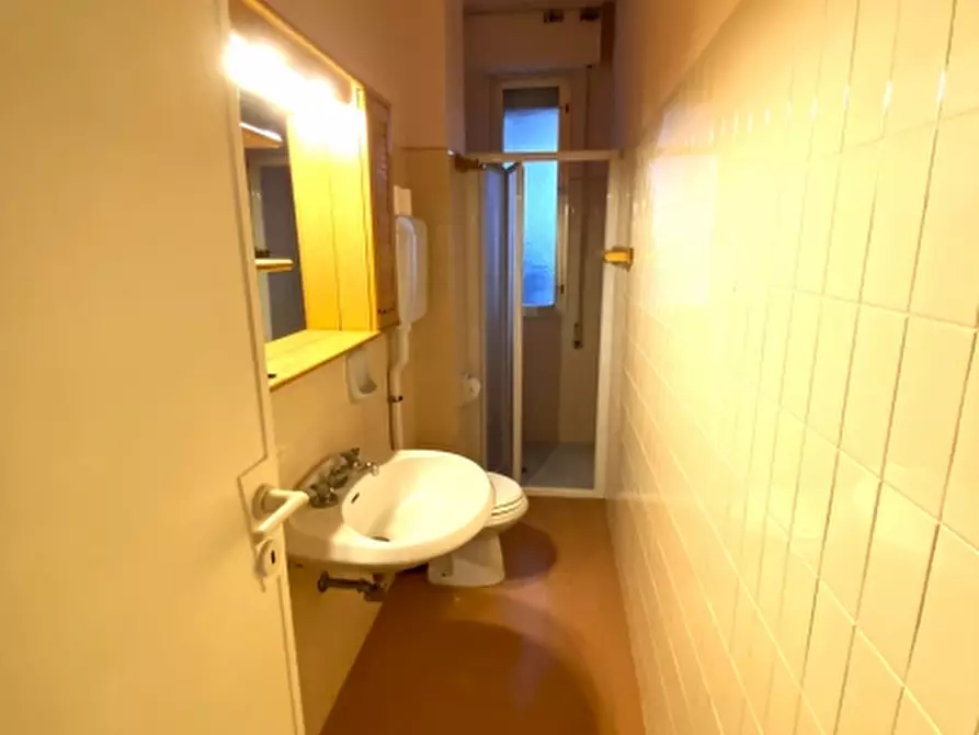 Immagine 4 di Appartamento in vendita  in Viale Fedeli a Montecatini Terme