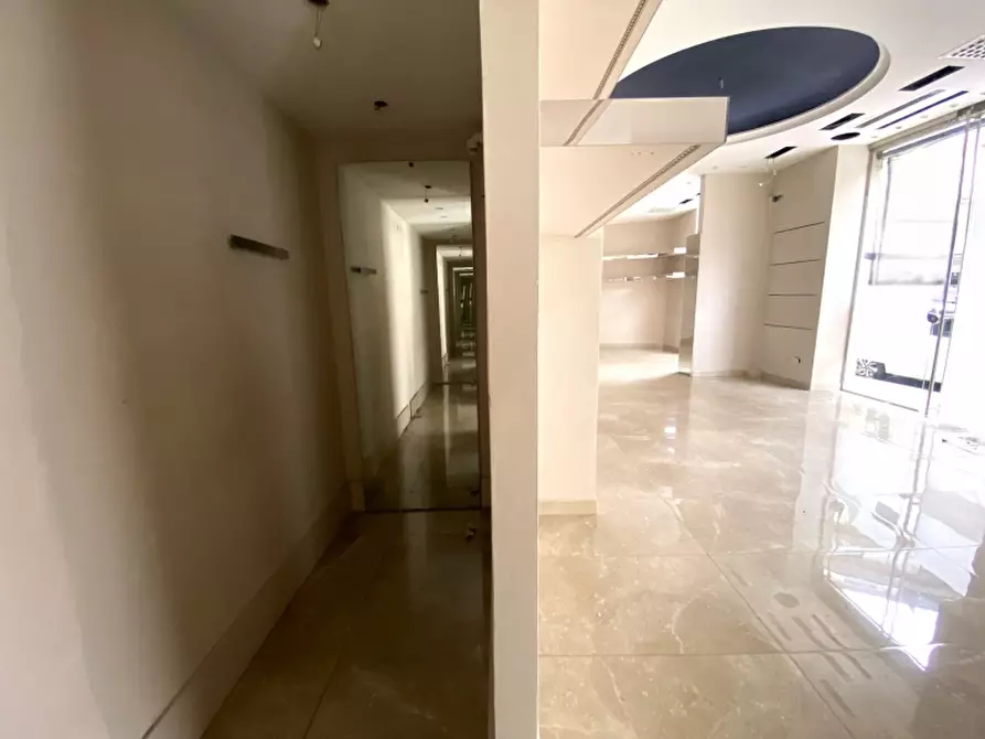 Immagine 1 di Negozio in affitto  in Corso Matteotti a Montecatini Terme