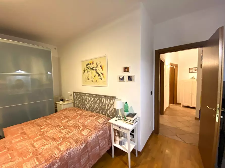 Immagine 17 di Appartamento in vendita  in Piazza Cavour a Massa E Cozzile