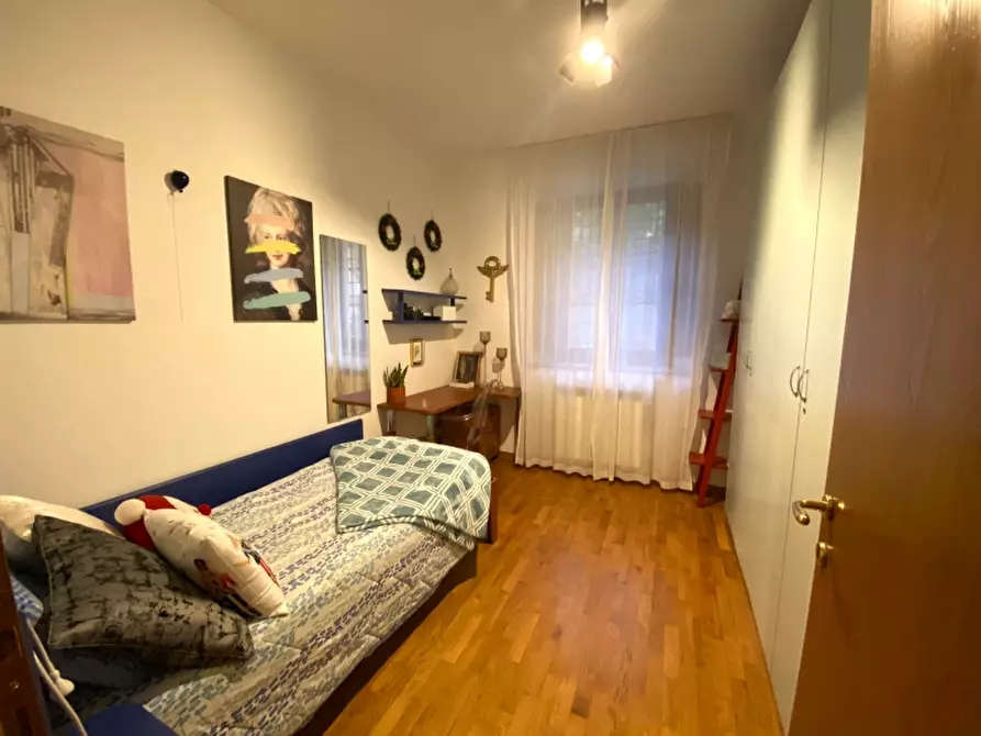 Immagine 10 di Appartamento in vendita  in Piazza Cavour a Massa E Cozzile