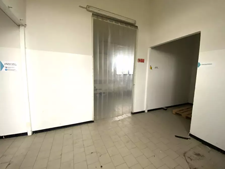 Immagine 14 di Laboratorio in affitto  in del Salsero a Montecatini Terme