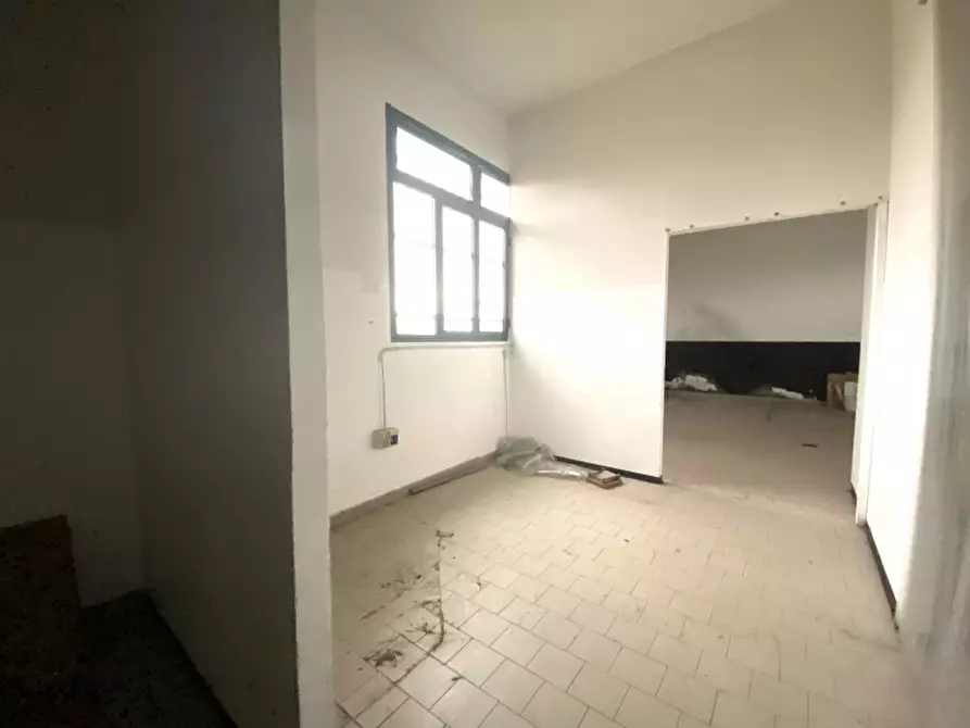 Immagine 5 di Laboratorio in affitto  in del Salsero a Montecatini Terme