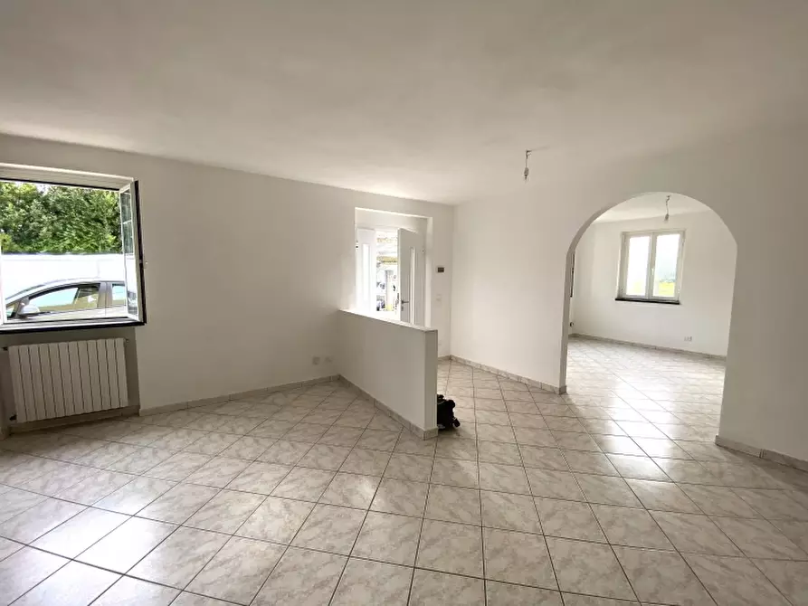 Immagine 15 di Villa in vendita  in Via Ponte Buggianese (PT) a Buggiano