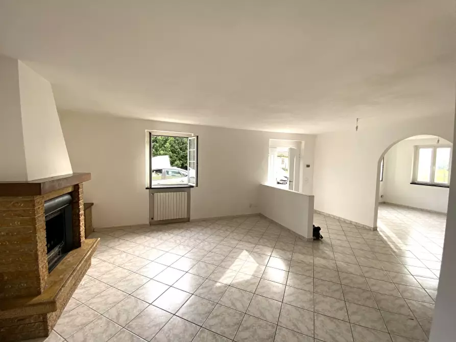 Immagine 4 di Villa in vendita  in Via Ponte Buggianese (PT) a Buggiano