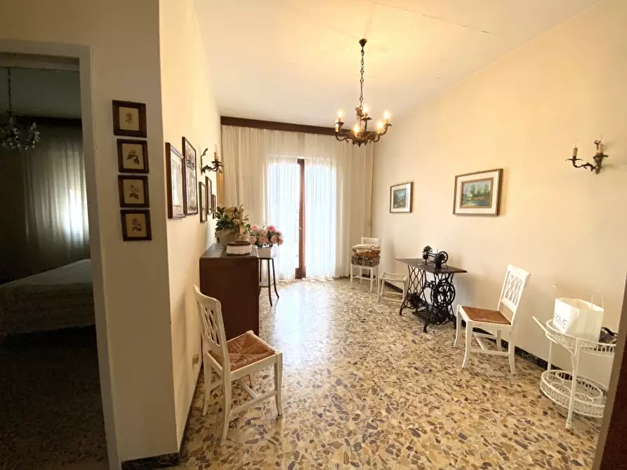 Immagine 27 di Villa in vendita  in Via Giovanni Gentile a Montecatini Terme