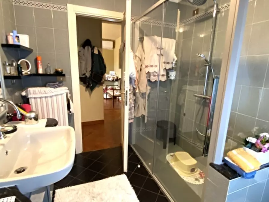 Immagine 10 di Villa in vendita  in Via Giovanni Gentile a Montecatini Terme